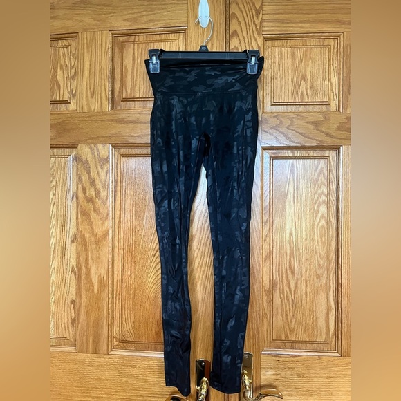 Spanx - Camouflage Leggings - Picture 1 of 5